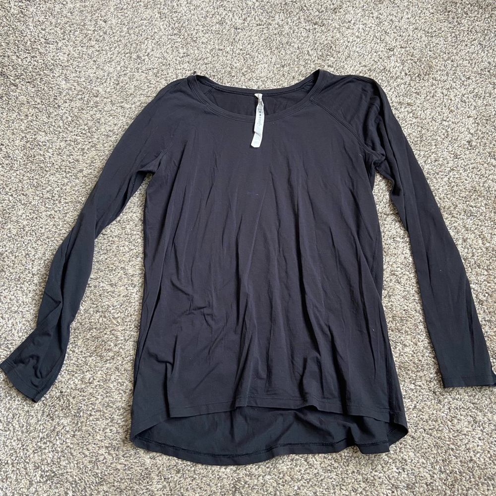 Lululemon Womens workout athleisure tee long sleeve like new